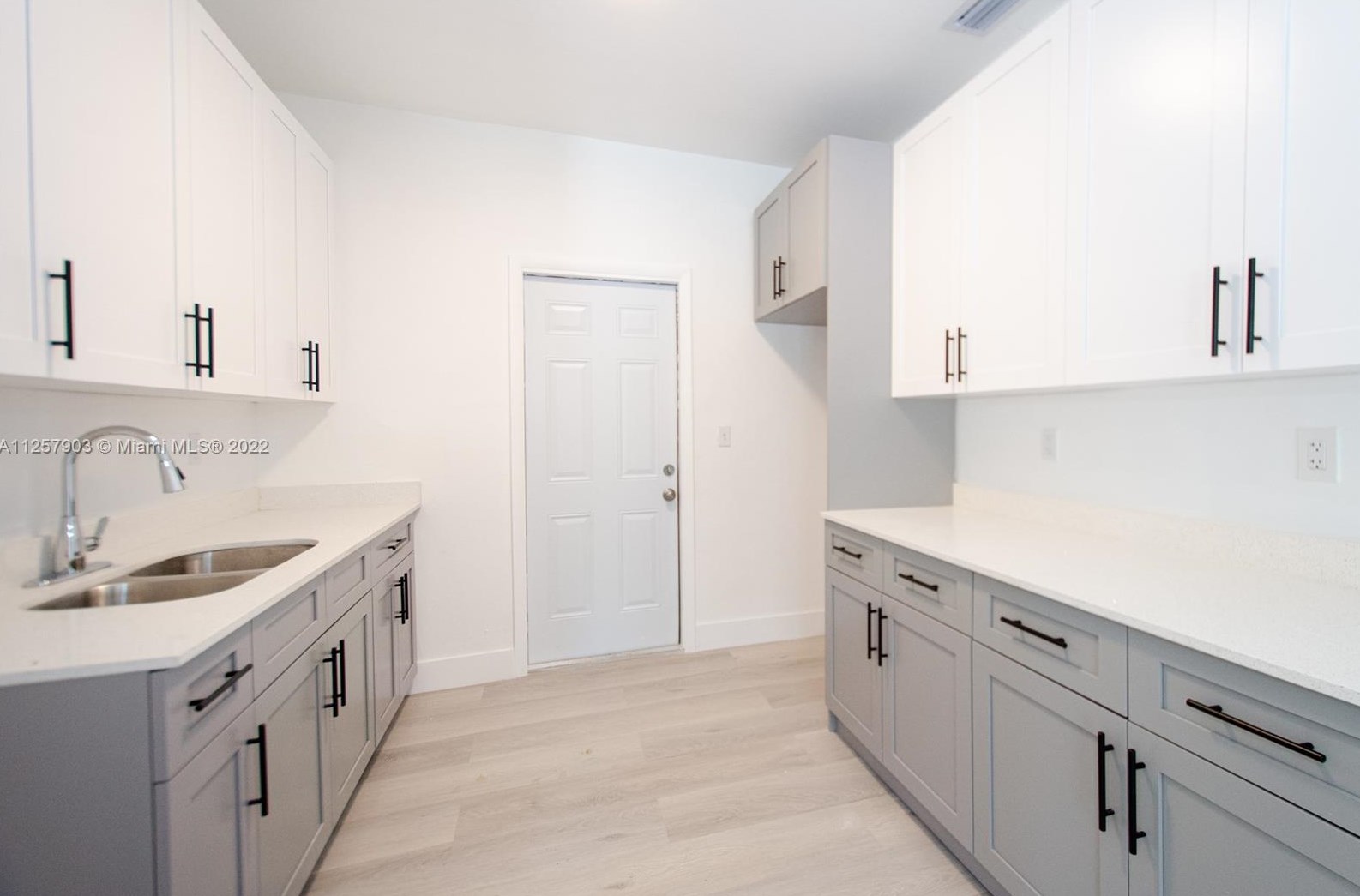 10544 6th Ave, Miami FL  33138-2050 exterior