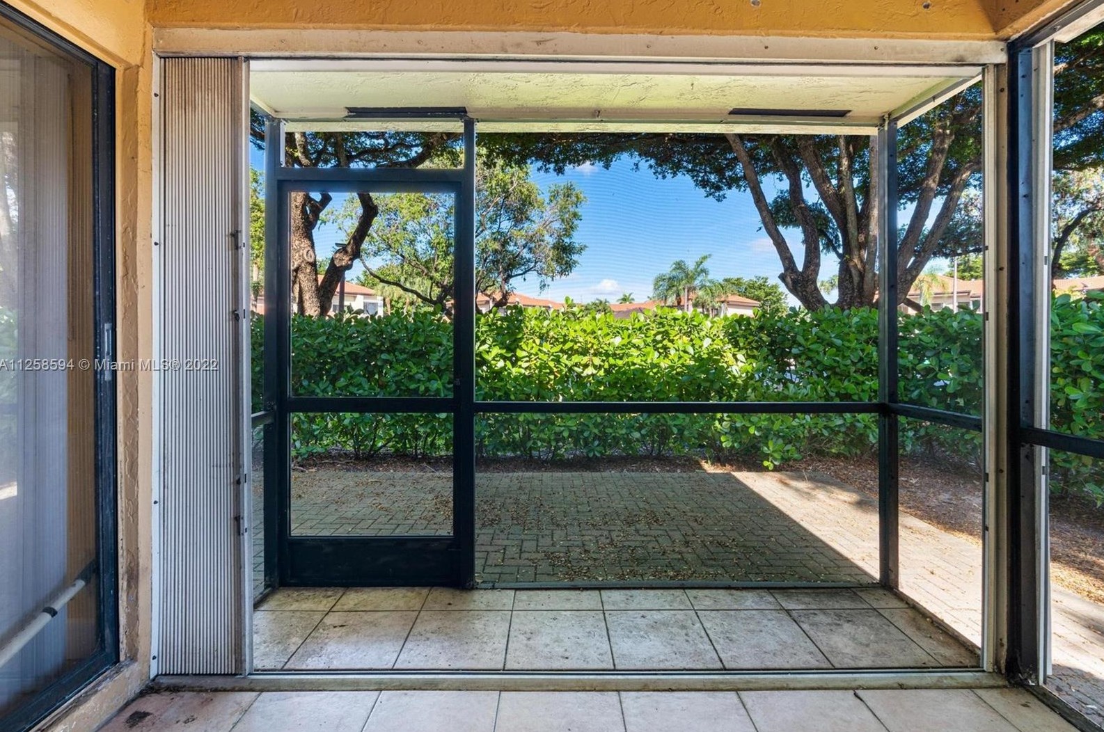 9789 138th Ave, Miami FL 33186-7336 exterior