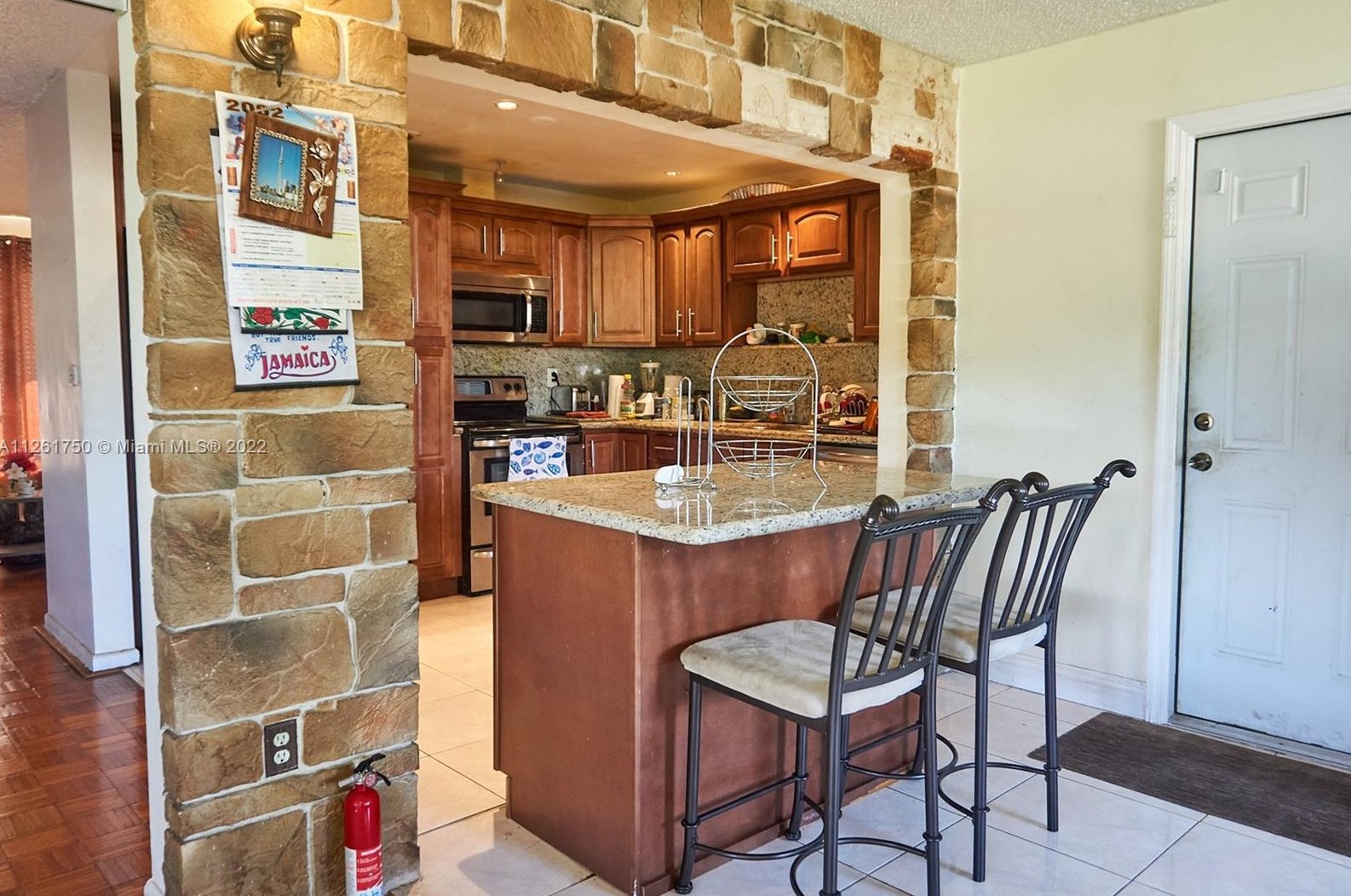 17041 9th Pl, Miami FL  33169-5250 exterior