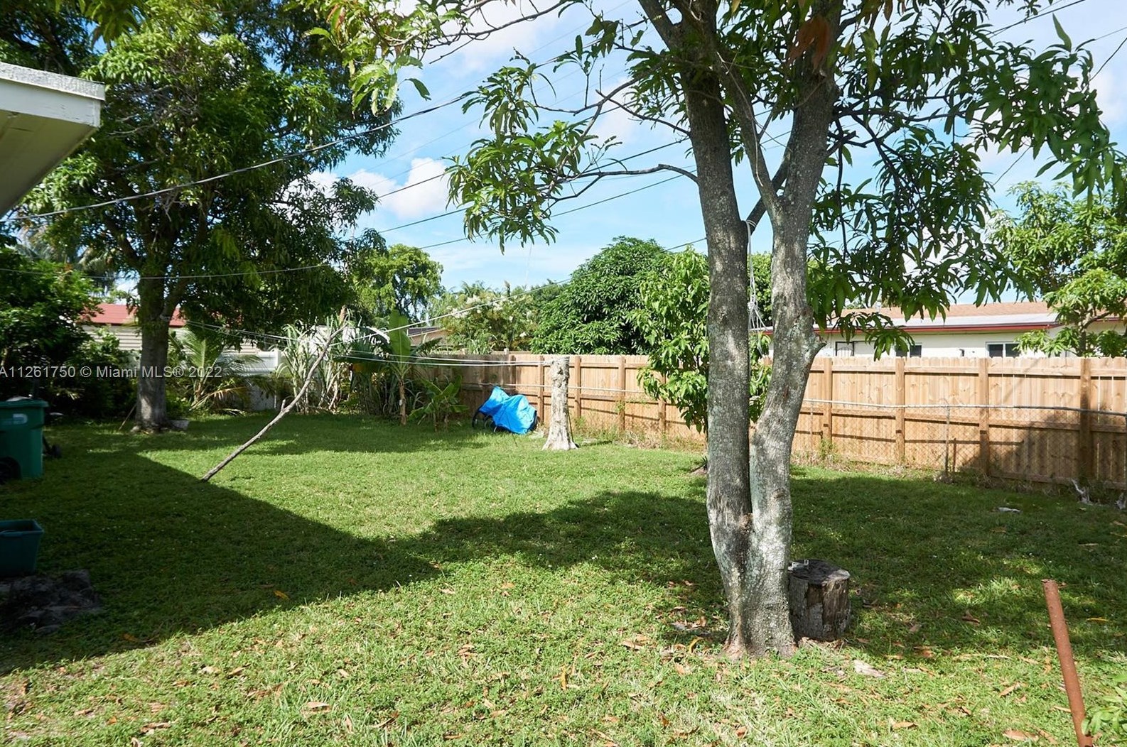 17041 9th Pl, Miami FL  33169-5250 exterior