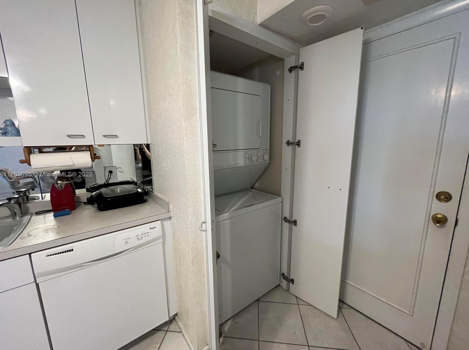 875 Camino Real, Boca Raton FL  33486-5526 exterior