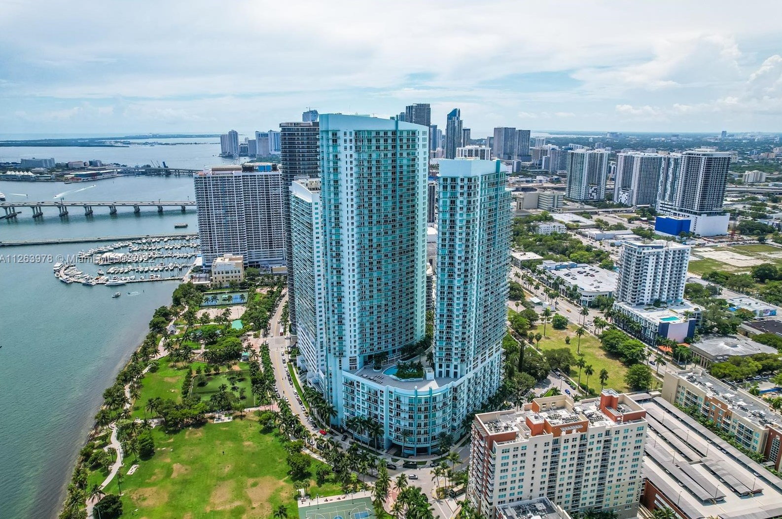 1900 Bayshore Dr, Miami FL 33133-3217 exterior