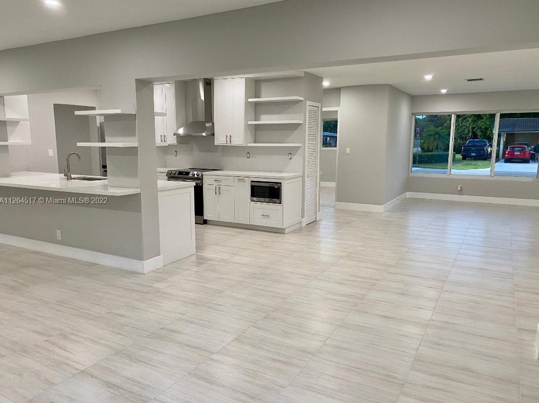 8960 125th Ter, Miami FL  33176-5144 exterior