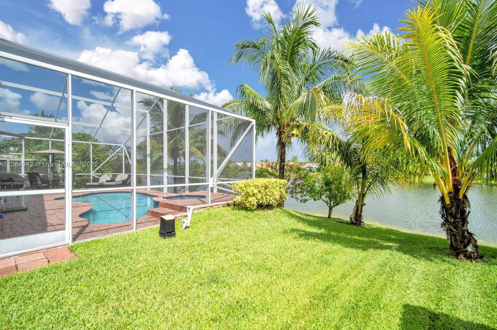 16329 9th St, Hollywood FL  33027-5103 exterior