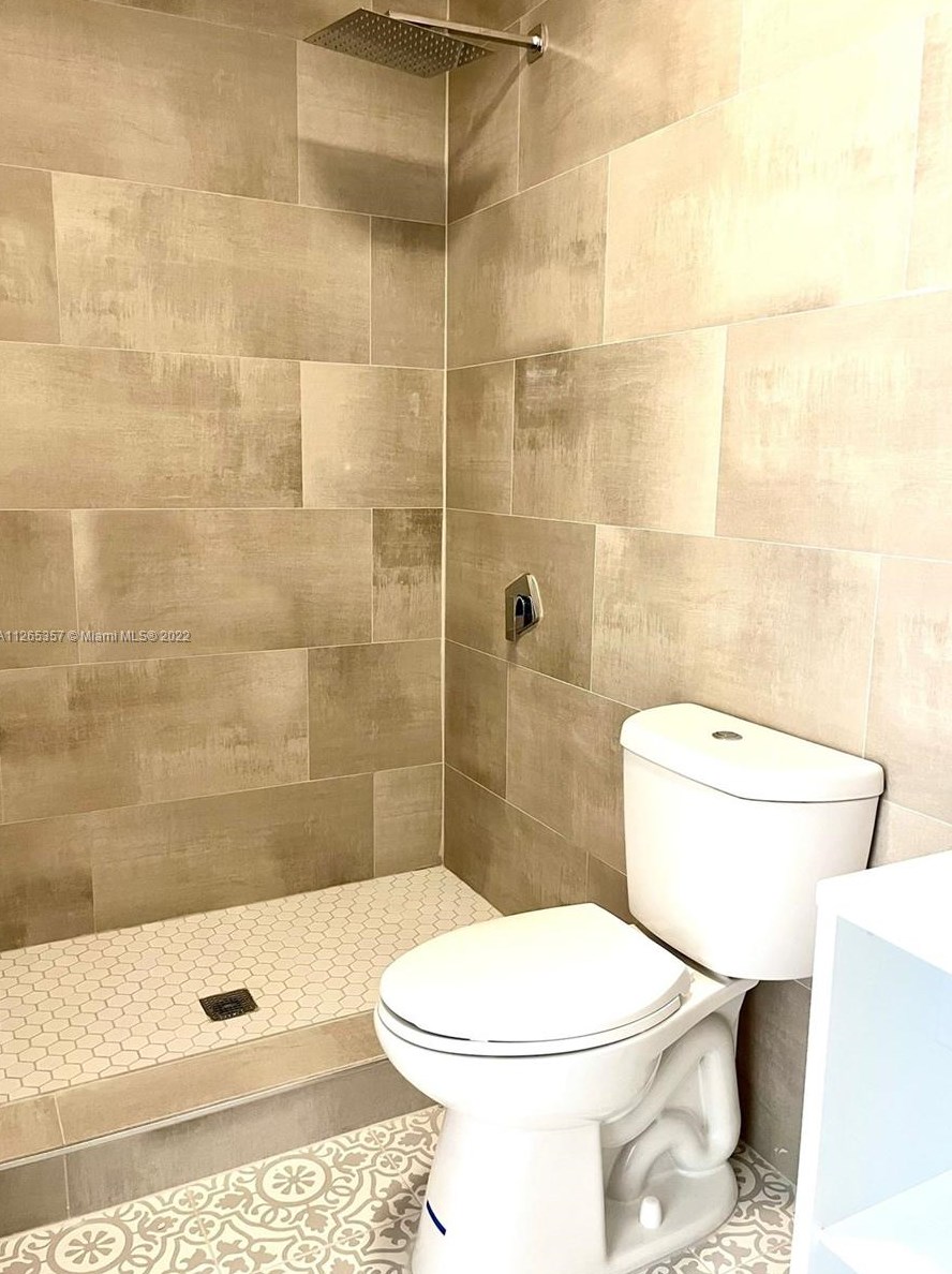 1655 175th St, Miami FL  33162-1442 exterior