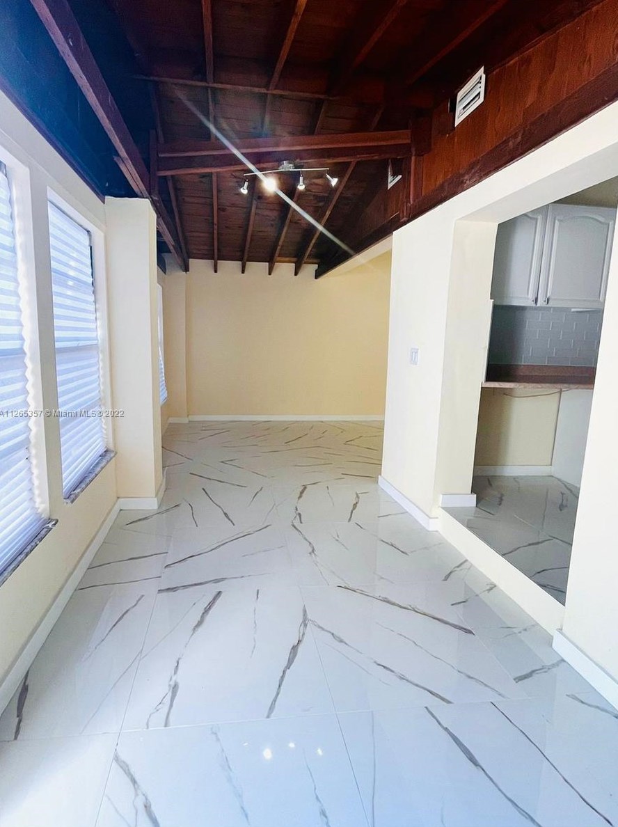 1655 175th St, Miami FL  33162-1442 exterior