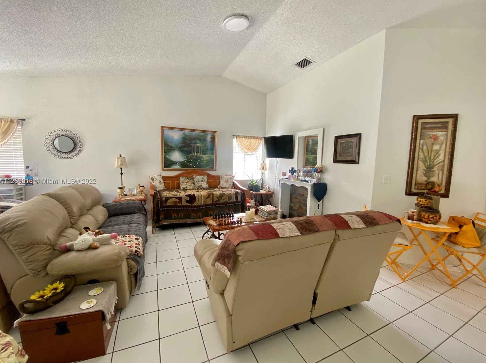 14463 138 Ct, Miami FL  33186-7217 exterior
