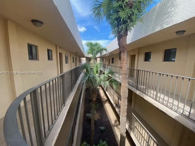 8045 107th Ave, Miami FL  33173-4846 exterior