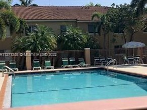 7930 7th St, Hollywood FL  33024-5180 exterior