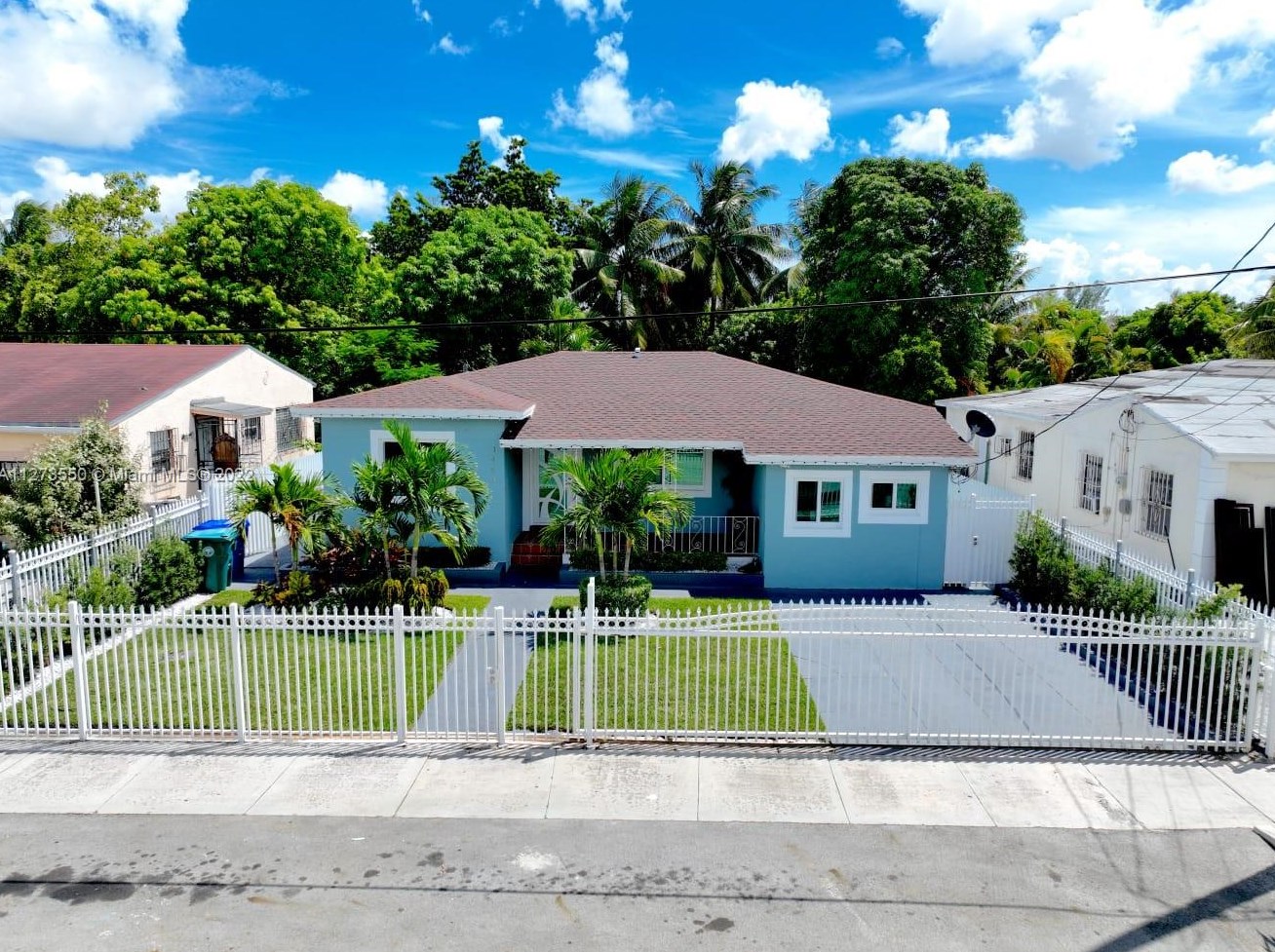 1460 35 St, Miami FL 33142-5552 exterior