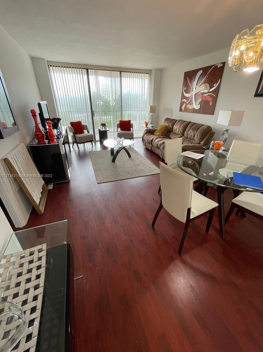 20379 Country Club Dr, Miami FL  33180-1627 exterior