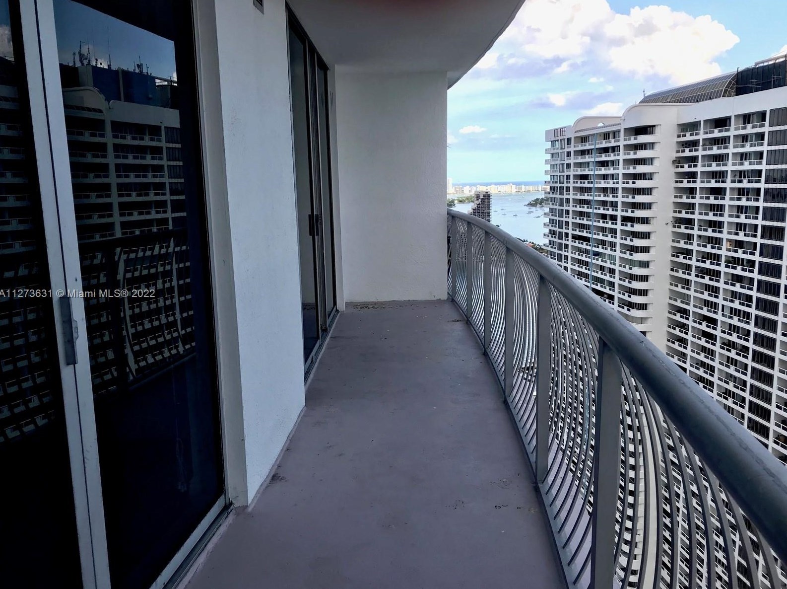 1750 Bayshore Dr, Miami FL 33132-3207 exterior