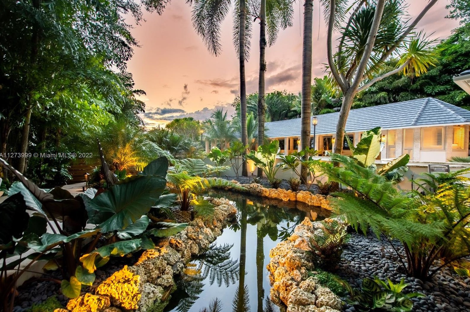 9990 Old Cutler Rd, Miami FL 33170-6550 exterior