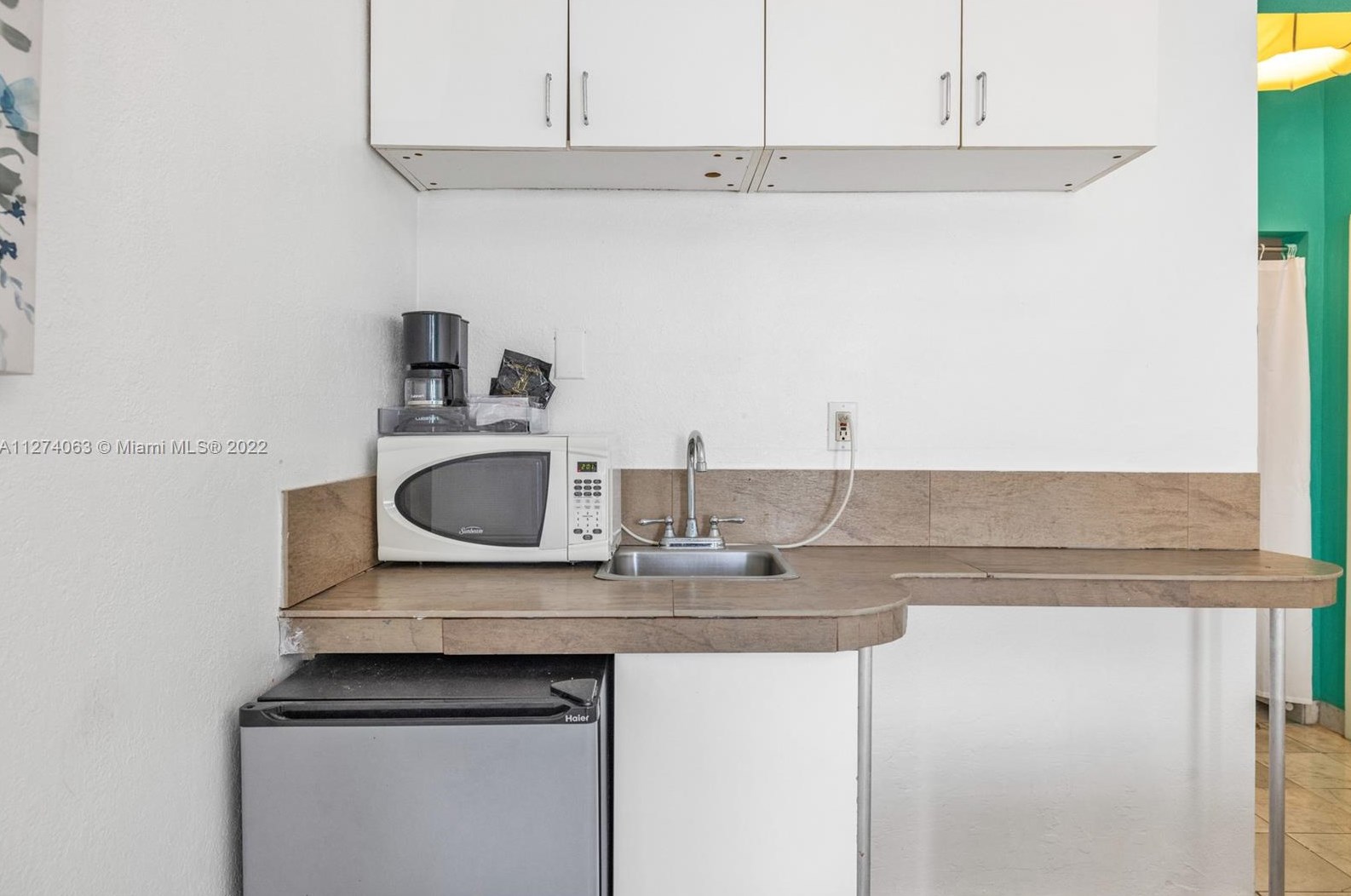 763 Pennsylvania Ave, Miami FL 33139-4005 exterior