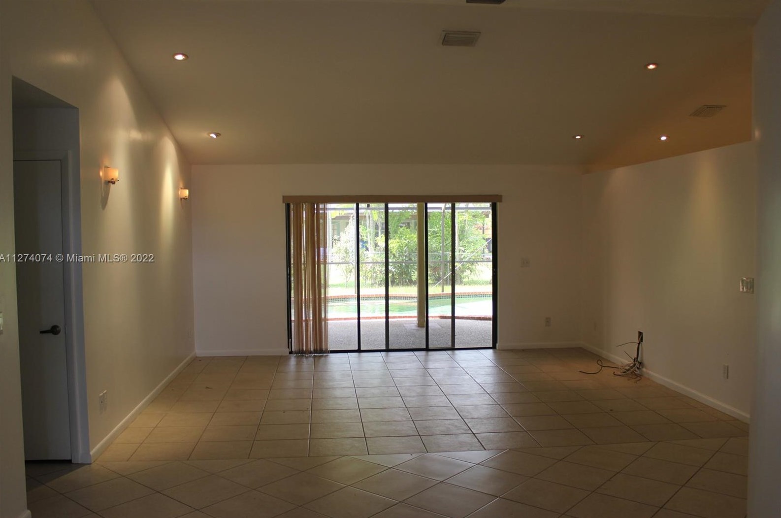 8500 180th St, Miami FL  33157-6042 exterior