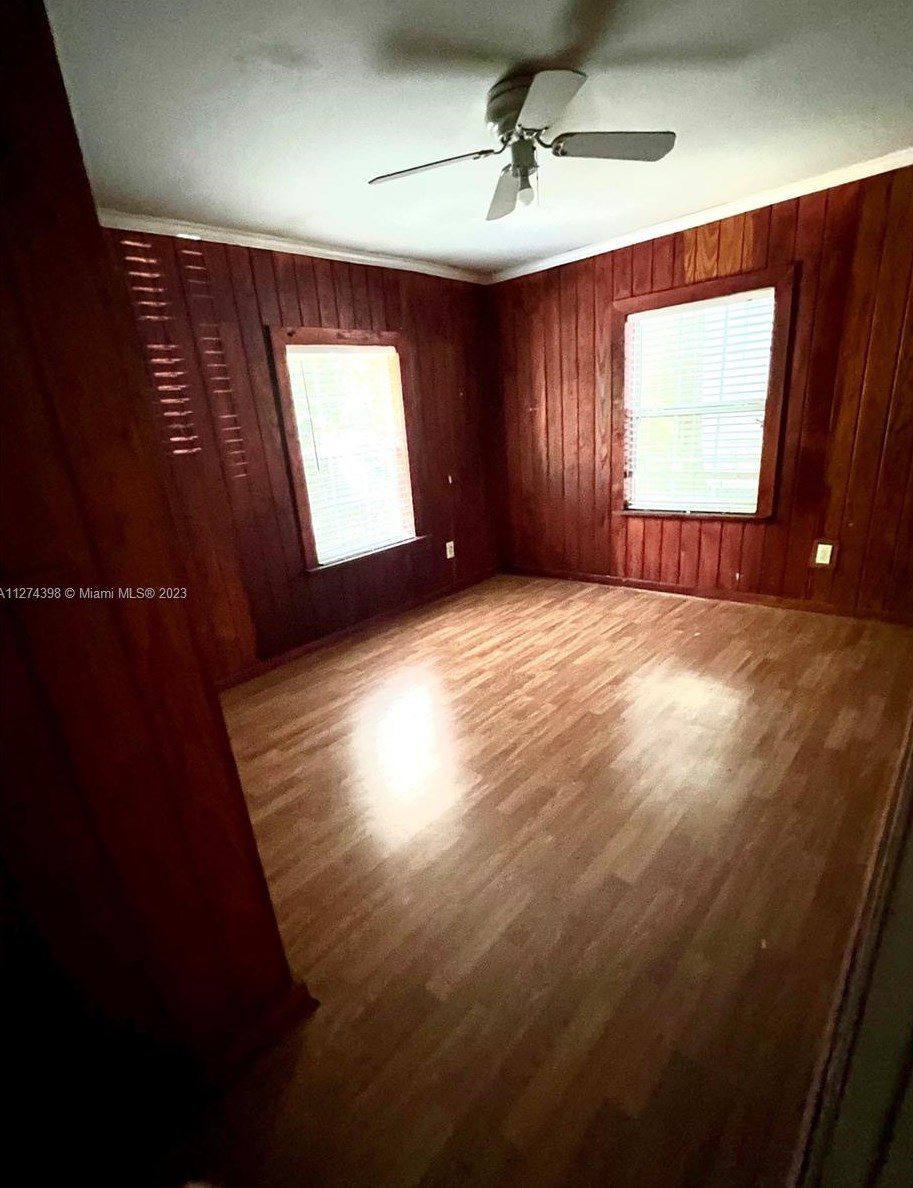 1519 Pepper Dr, Tallahassee, FL 32304