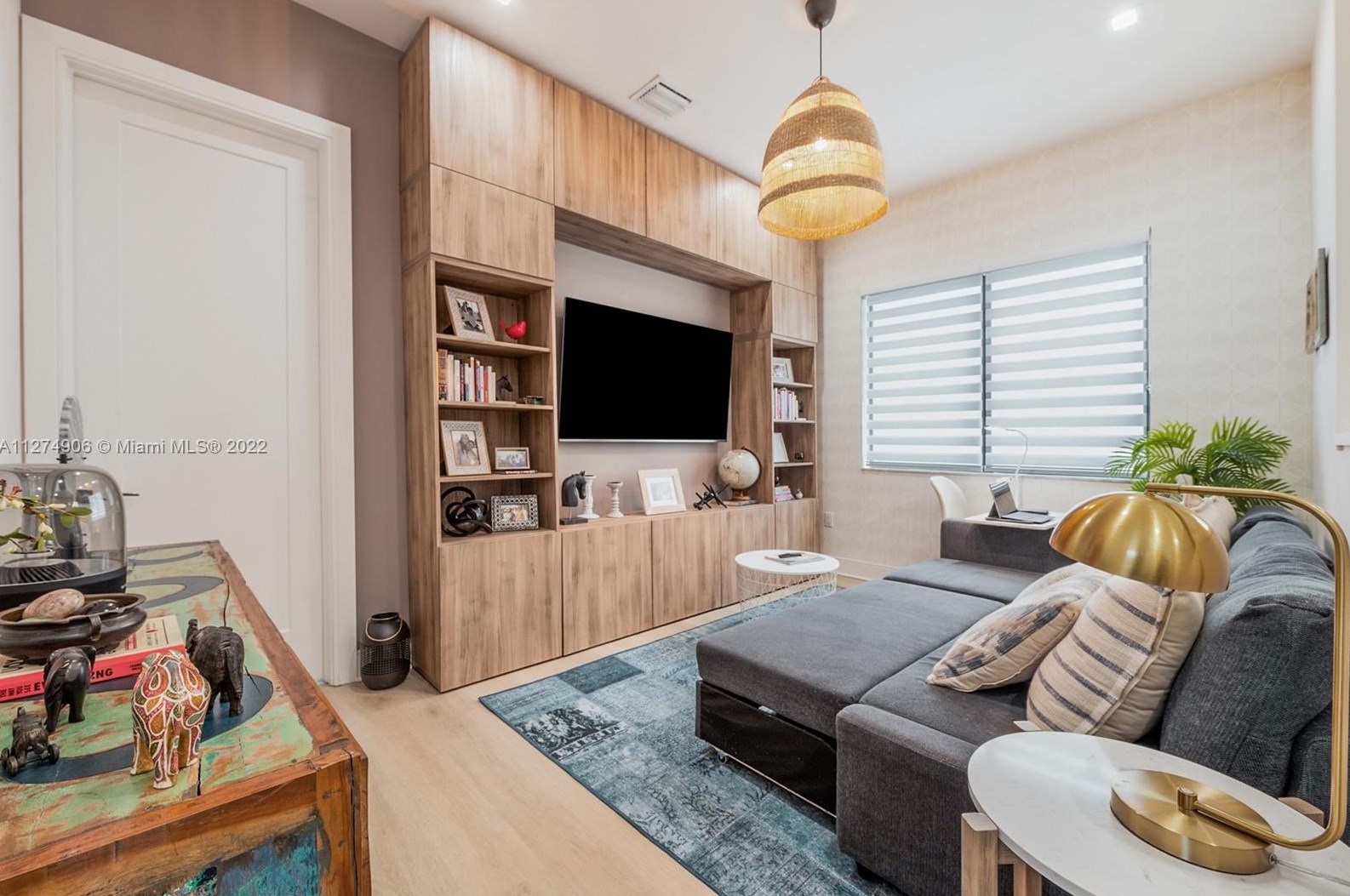 8253 44 Ter, Miami FL 33185-5323 exterior