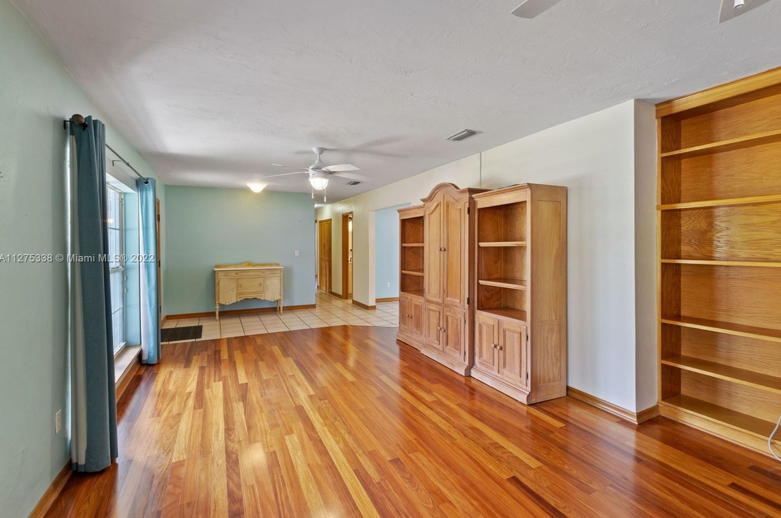 18432 92 Ct, Miami FL 33189-2463 exterior