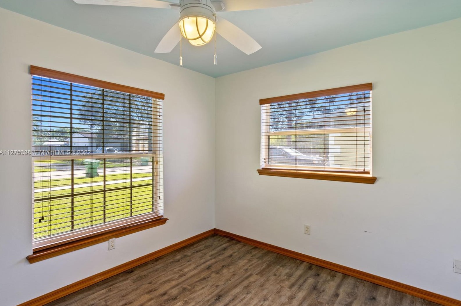 18432 92 Ct, Miami FL 33189-2463 exterior