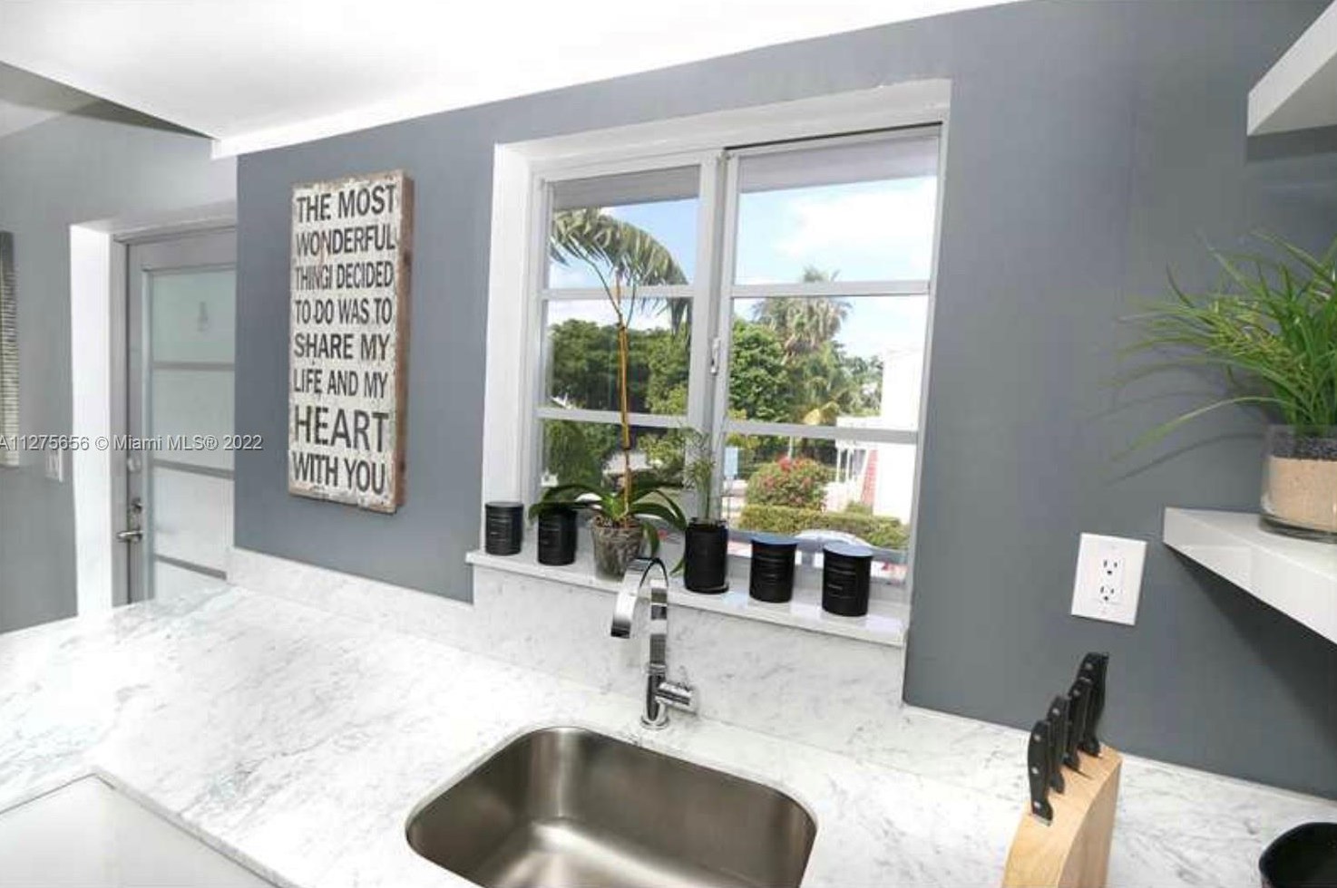 1050 7th St, Miami FL  33130-3135 exterior