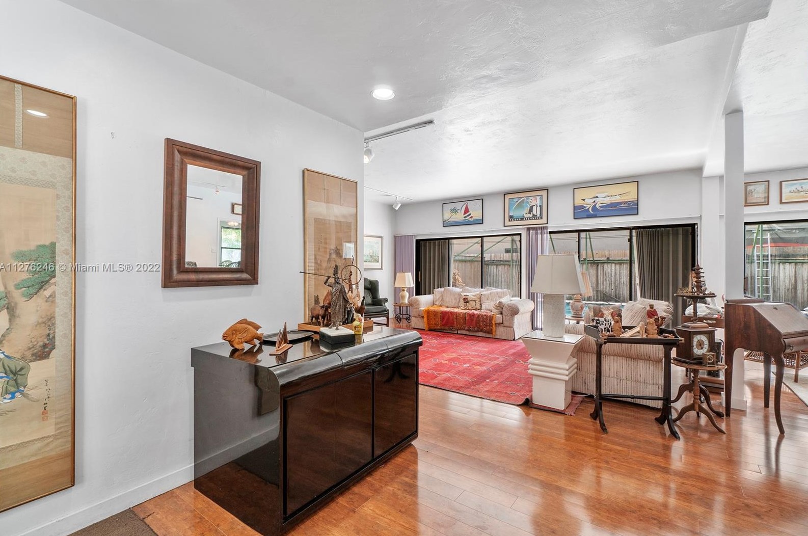 3200 Calusa St, Miami FL 33133-4731 exterior