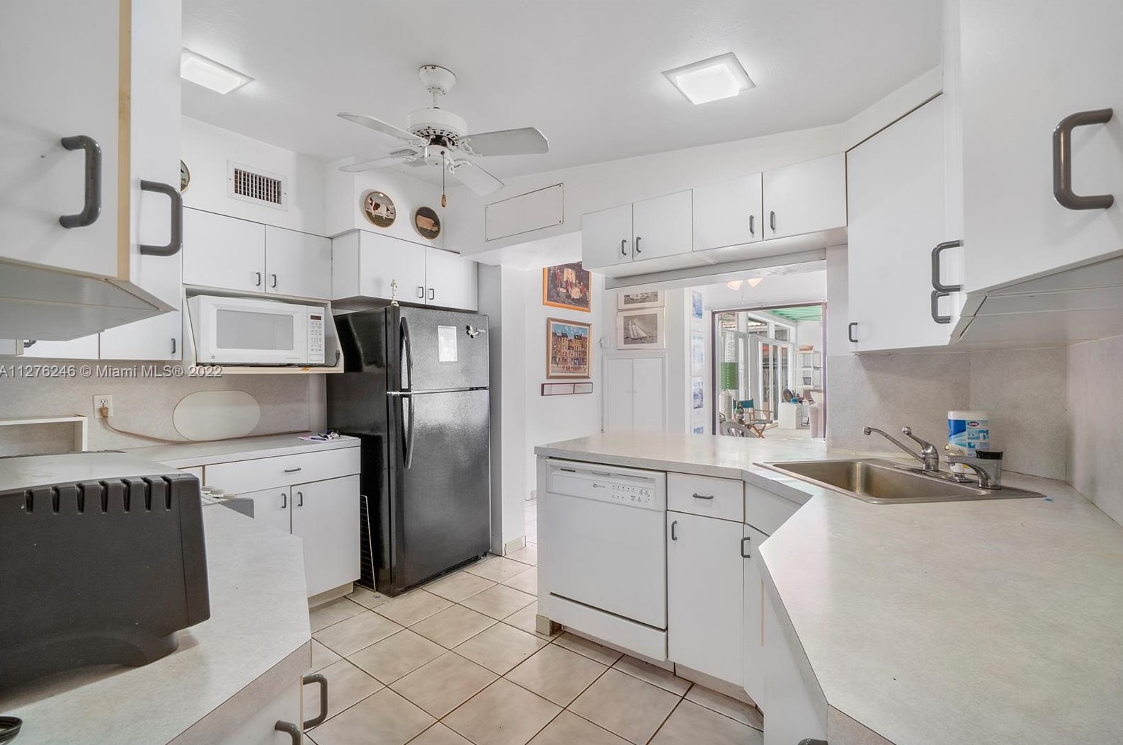 3200 Calusa St, Miami FL 33133-4731 exterior