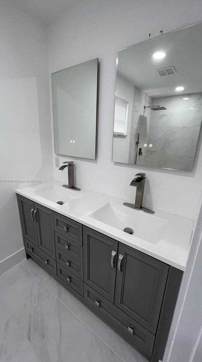 205 129th St, Miami FL  33161-4627 exterior