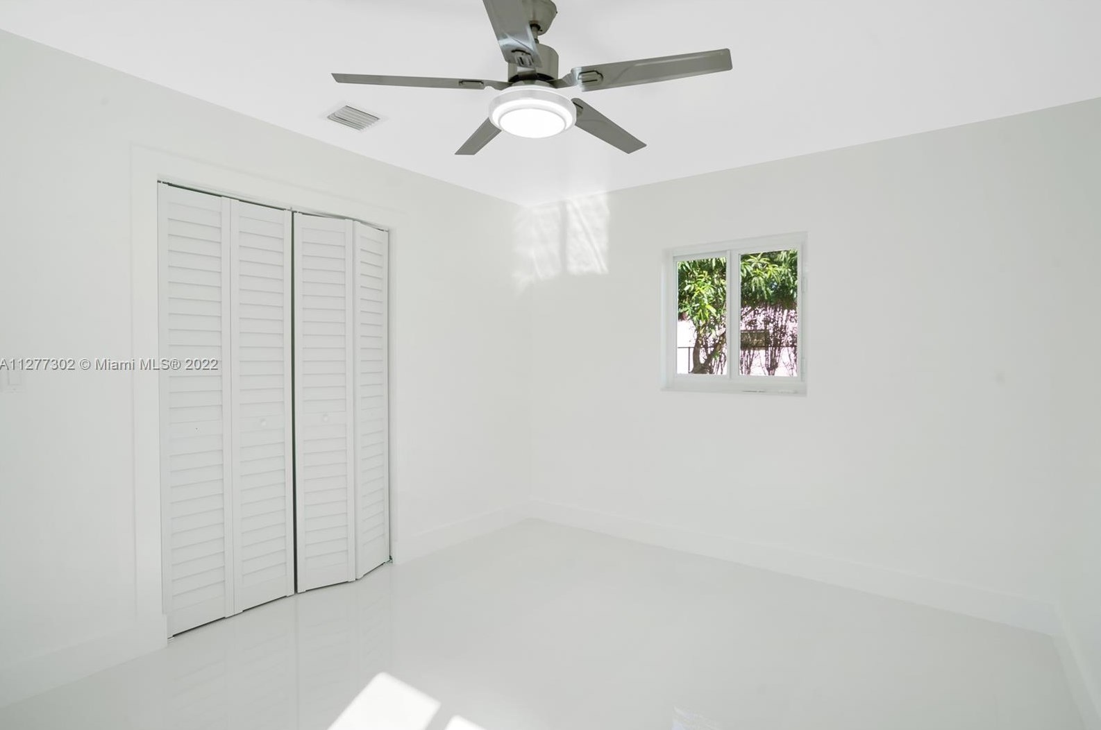 10475 152nd St, Miami FL  33157-1420 exterior