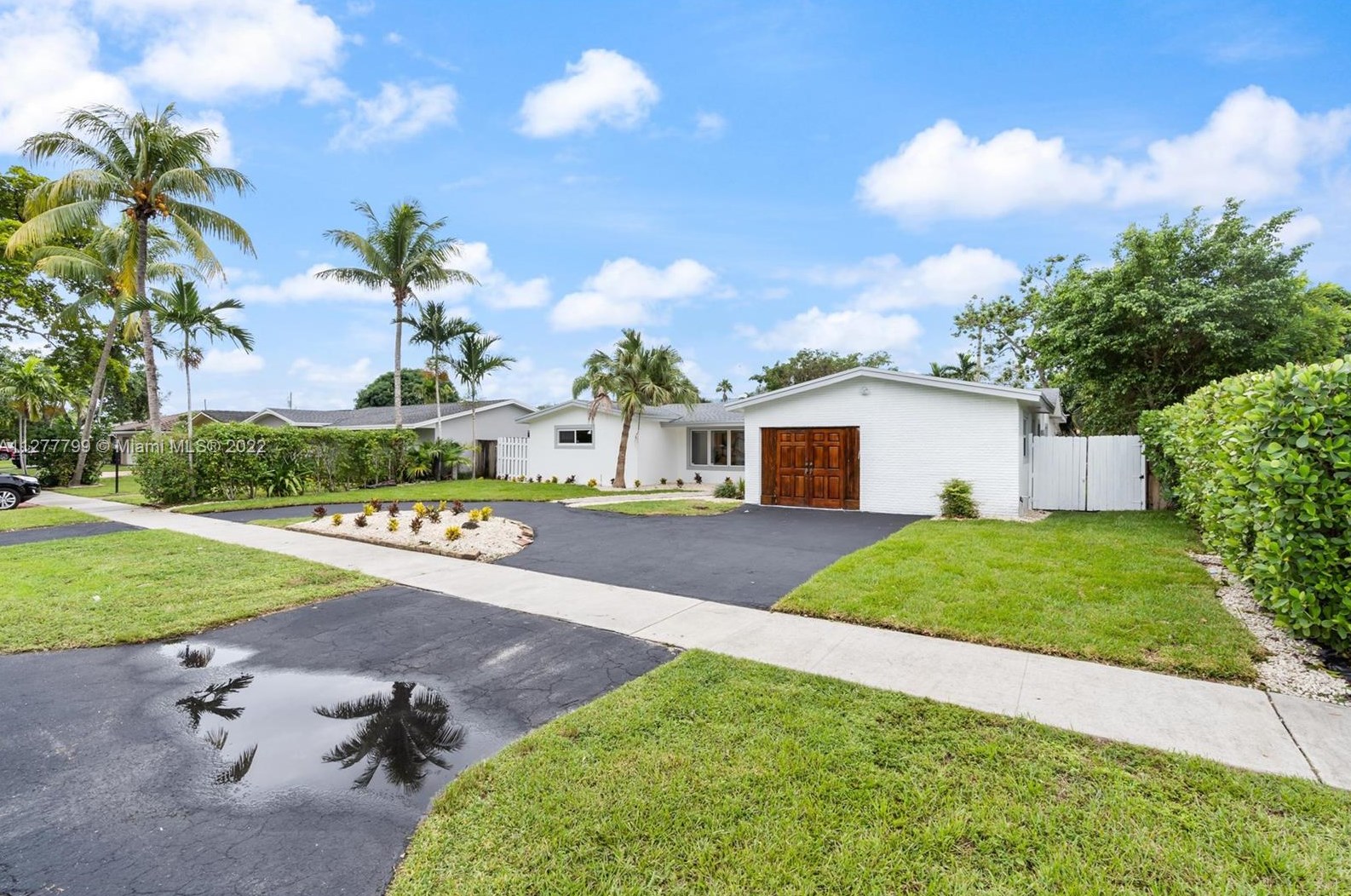 4210 Fillmore St, Hollywood FL  33021-5955 exterior