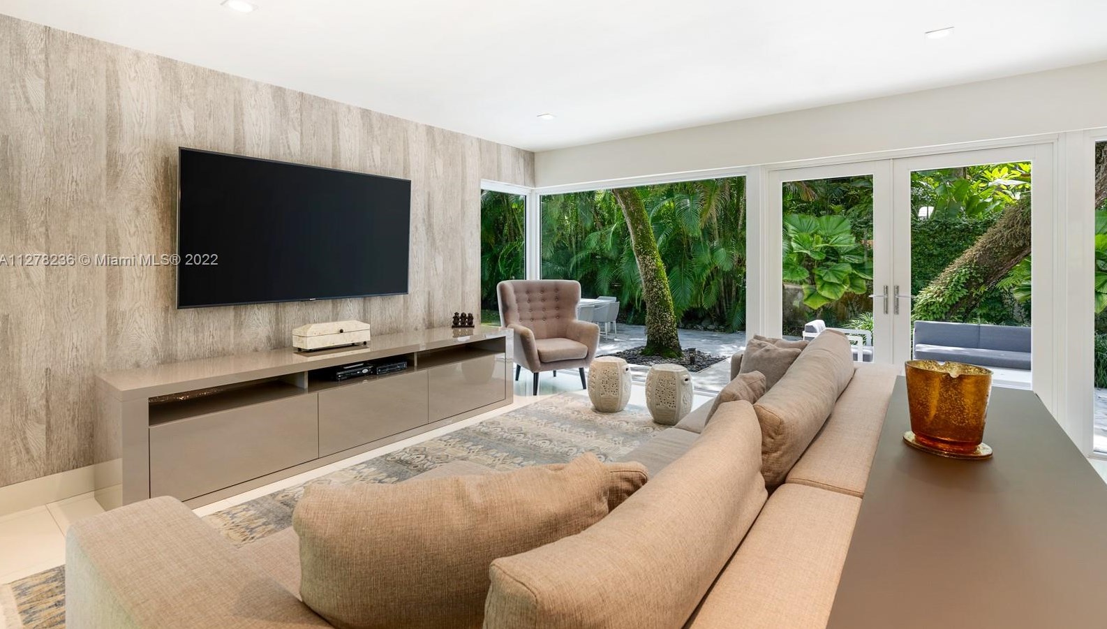 1768 Opechee Dr, Miami FL  33133-2442 exterior