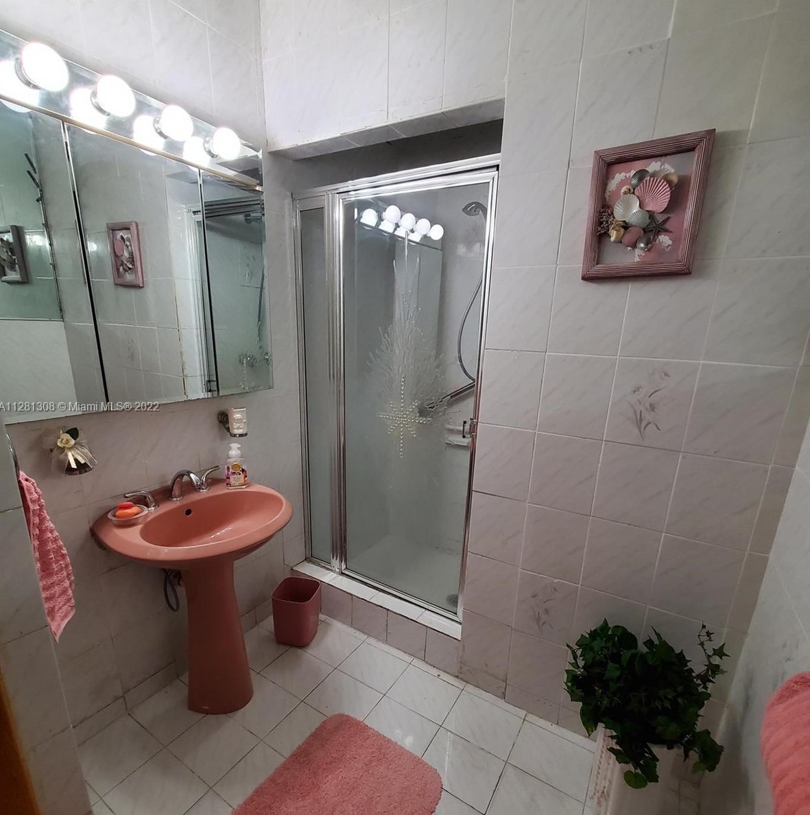 3440 18th St, Miami FL 33175-1501 exterior