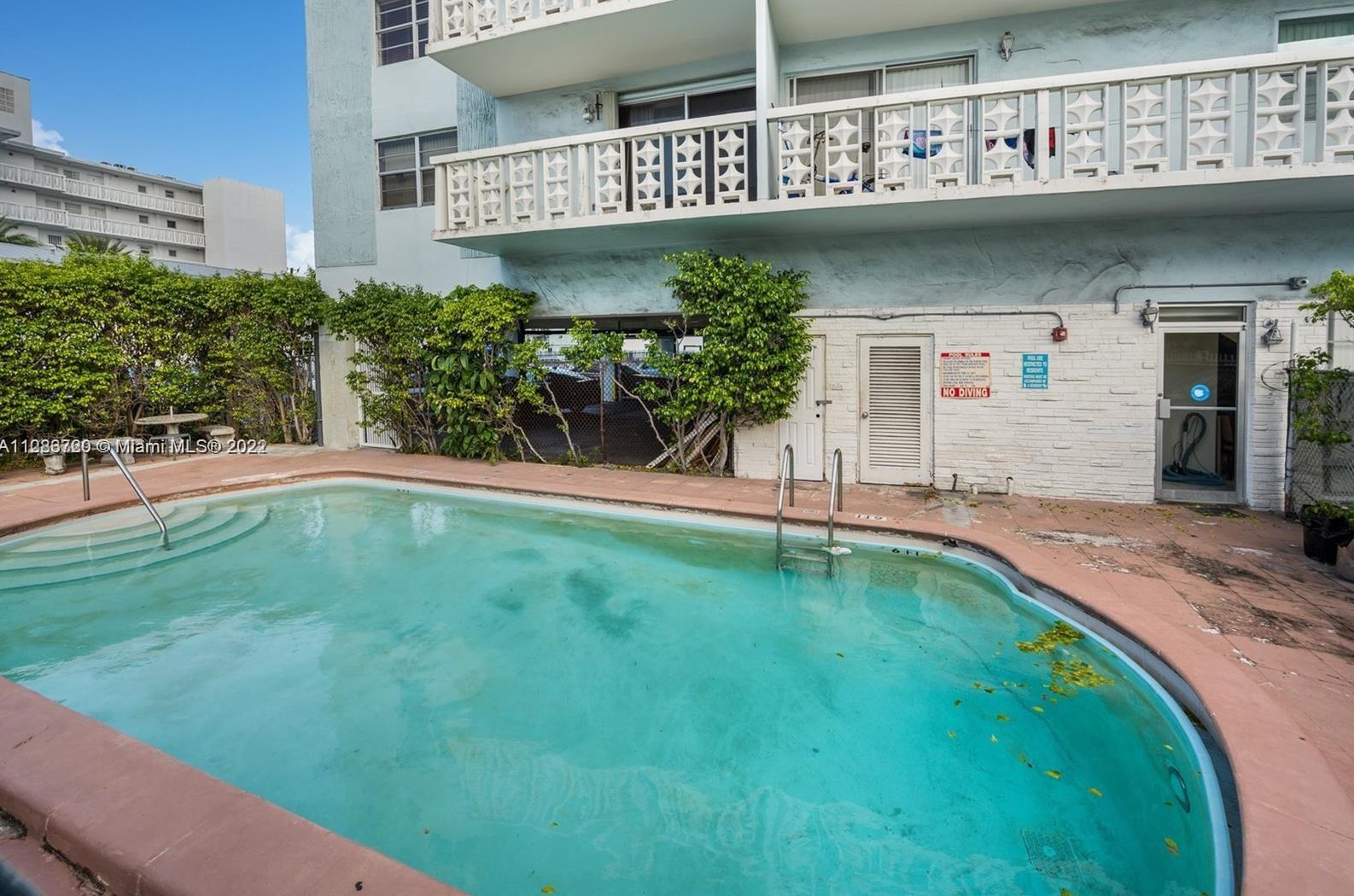 4141 Nautilus Dr, Miami FL  33140-2839 exterior