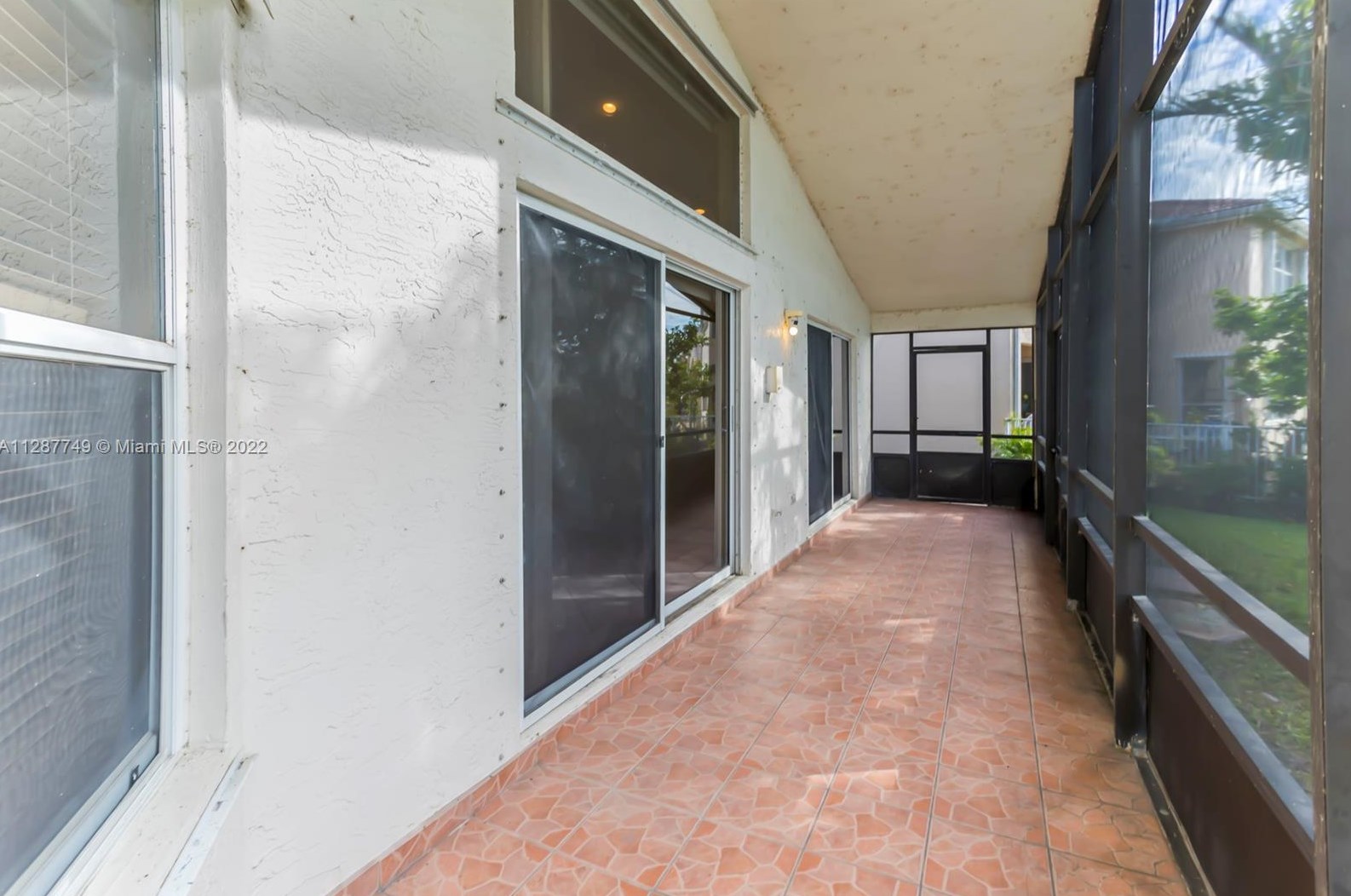 18322 33 St, Hollywood FL 33023-5682 exterior