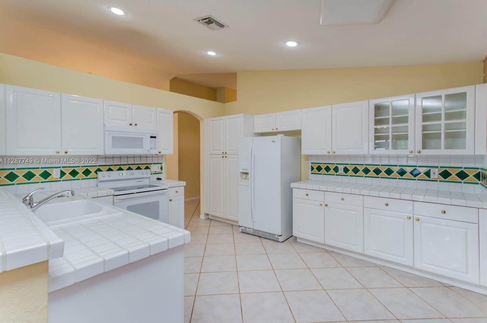 18322 33 St, Hollywood FL 33023-5682 exterior