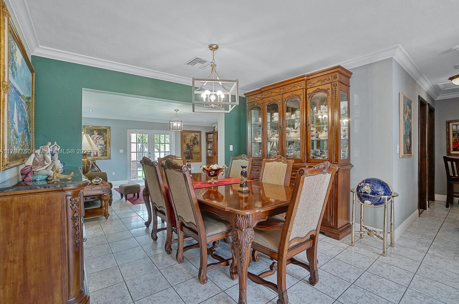 1315 92 Ct, Miami FL 33189-2467 exterior