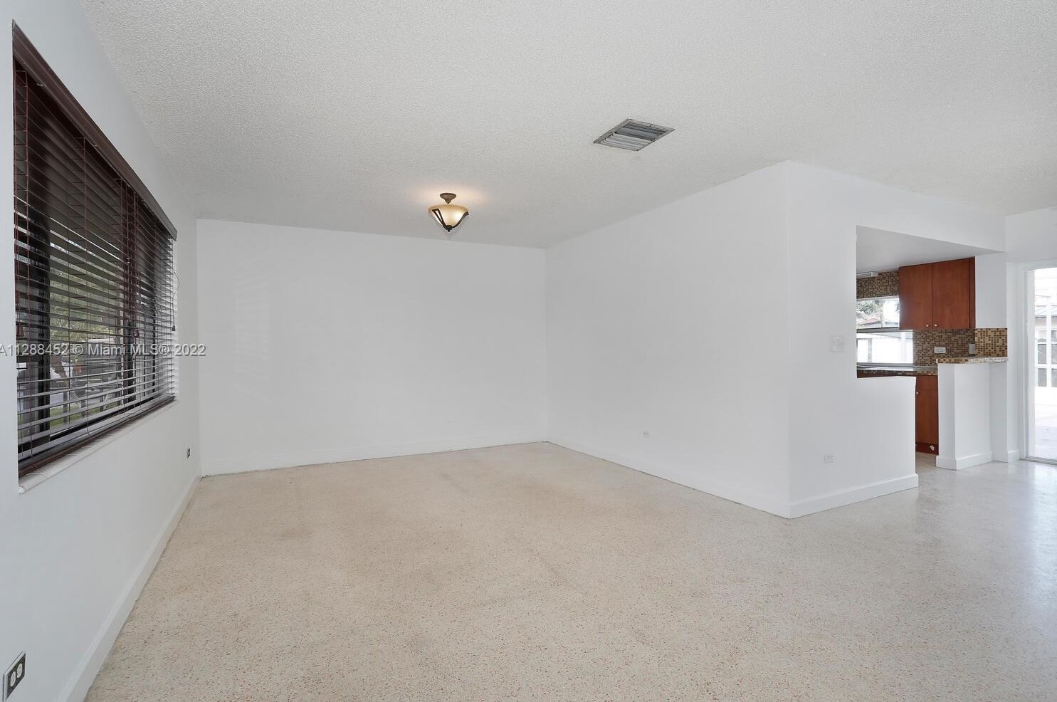 9821 13th Ter, Miami FL  33174-2913 exterior