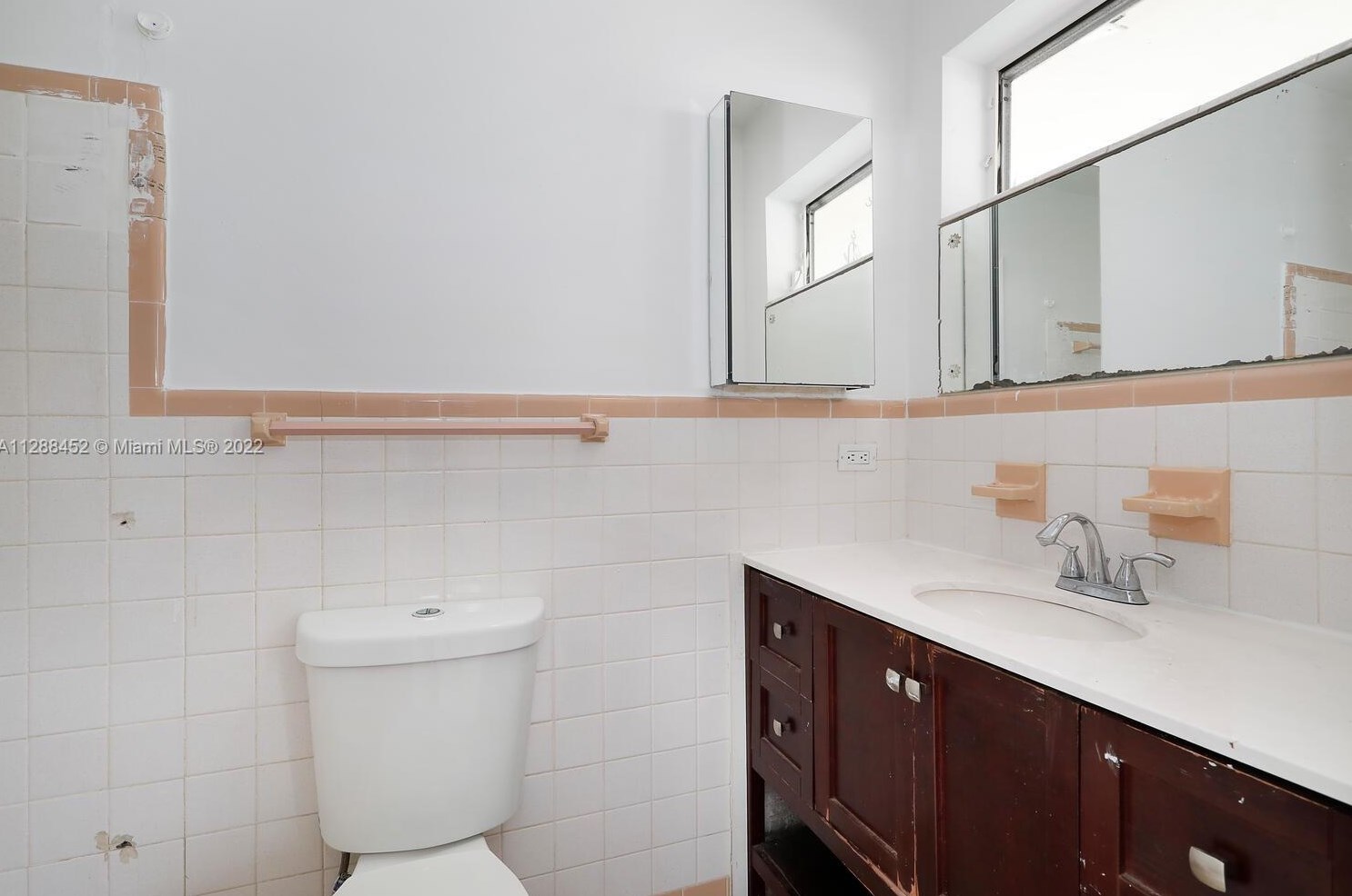 9821 13th Ter, Miami FL  33174-2913 exterior