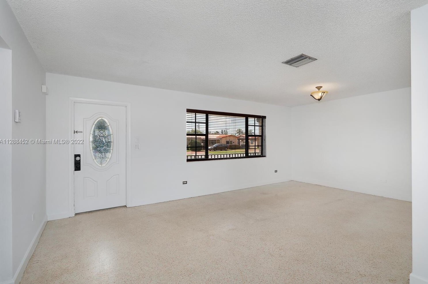 9821 13th Ter, Miami FL  33174-2913 exterior