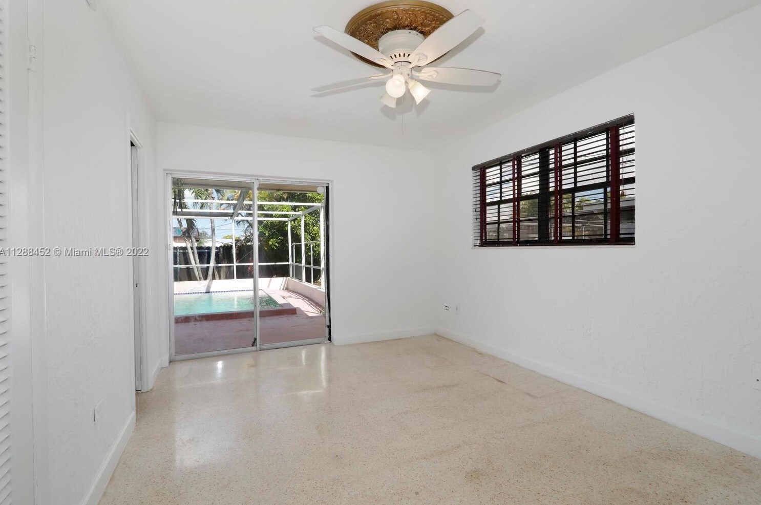 9821 13th Ter, Miami FL  33174-2913 exterior