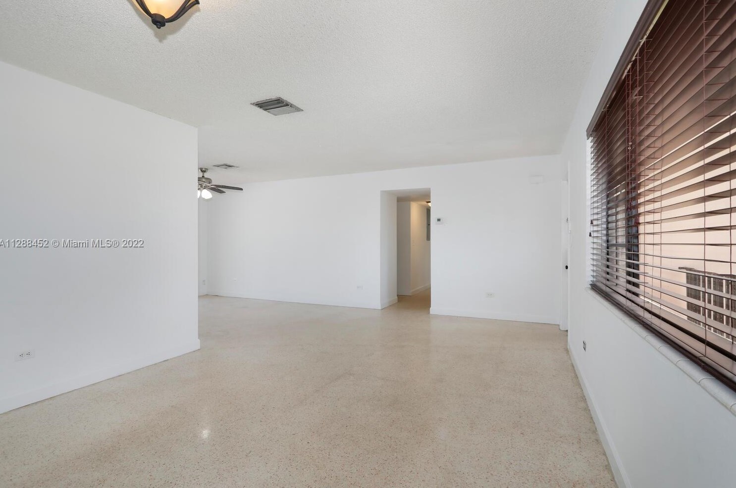 9821 13th Ter, Miami FL  33174-2913 exterior