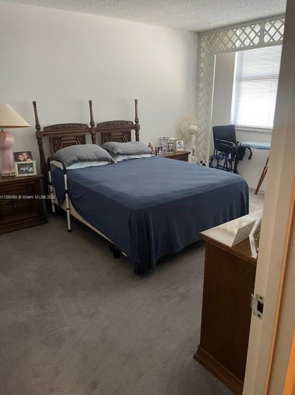 20100 Country Club Dr, Miami FL 33180-1672 exterior