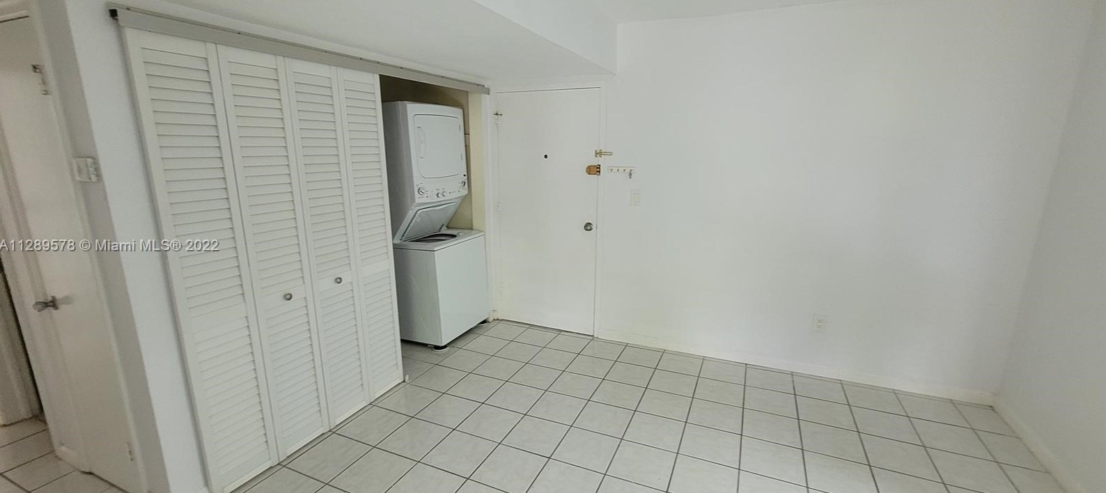 7487 82nd St, Miami FL 33143-7301 exterior