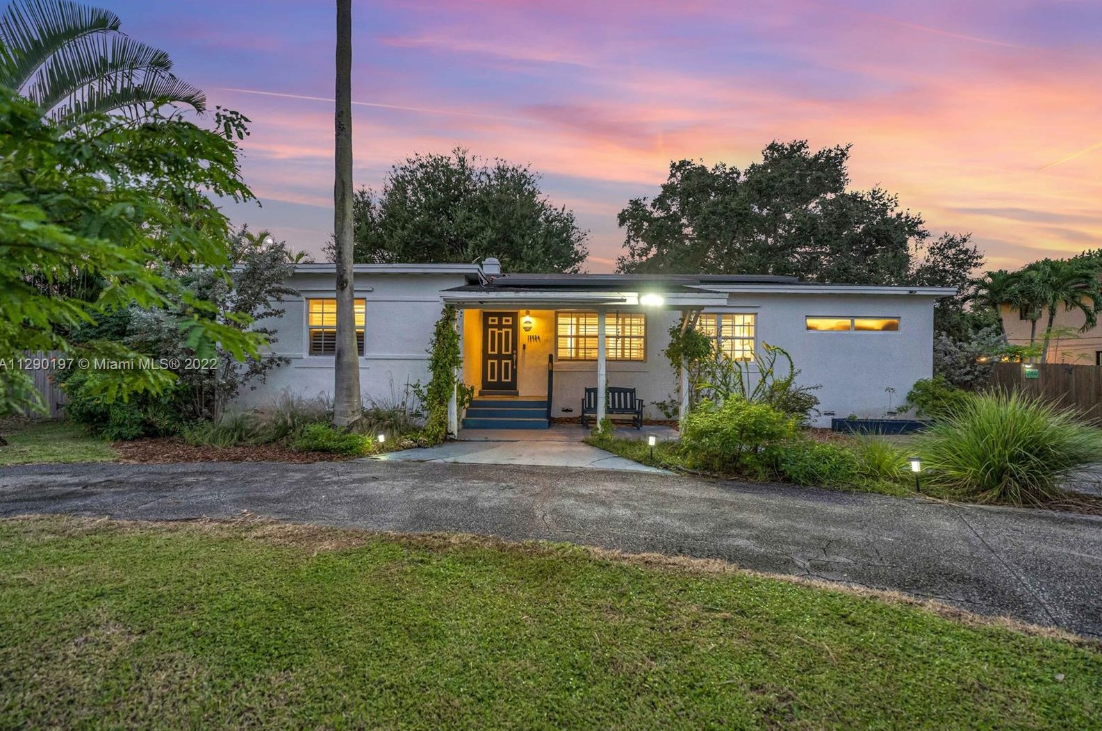 13624 1st Ave, Miami FL  33161-2720 exterior