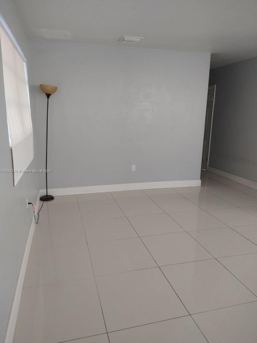 1020 71st Ave, Hollywood FL  33024-5540 exterior