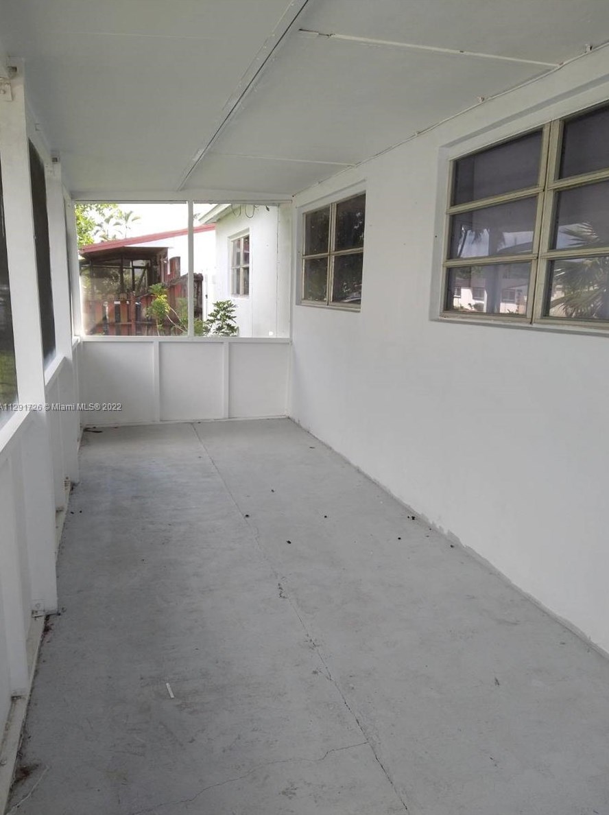 1020 71st Ave, Hollywood FL  33024-5540 exterior