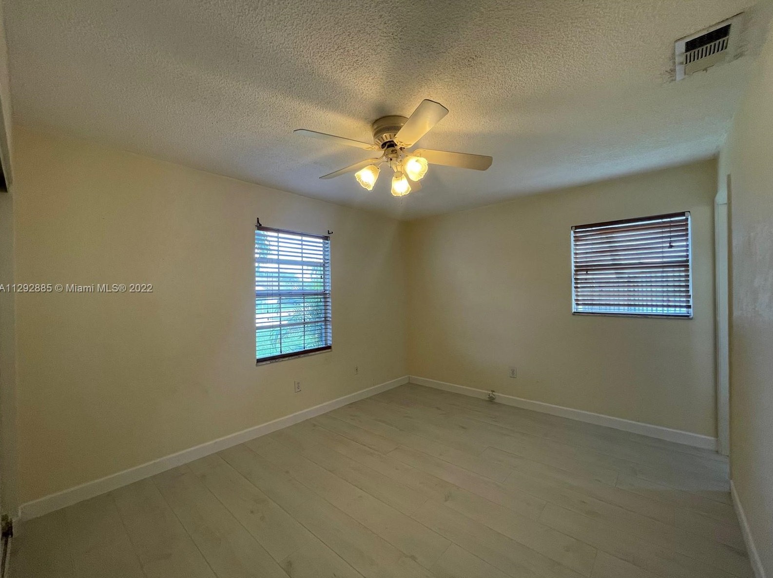 7786 Ridgewood Dr, Lake Worth FL  33467-6330 exterior