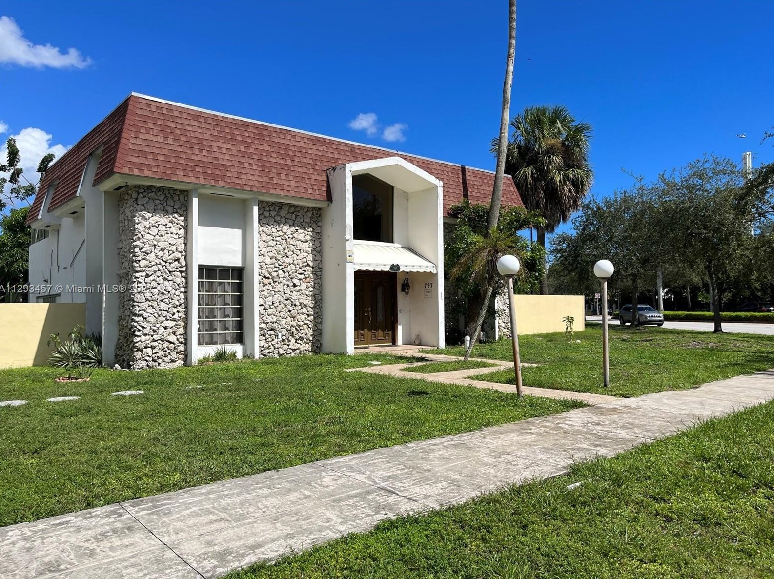 797 94 St, Miami FL 33138-2914 exterior
