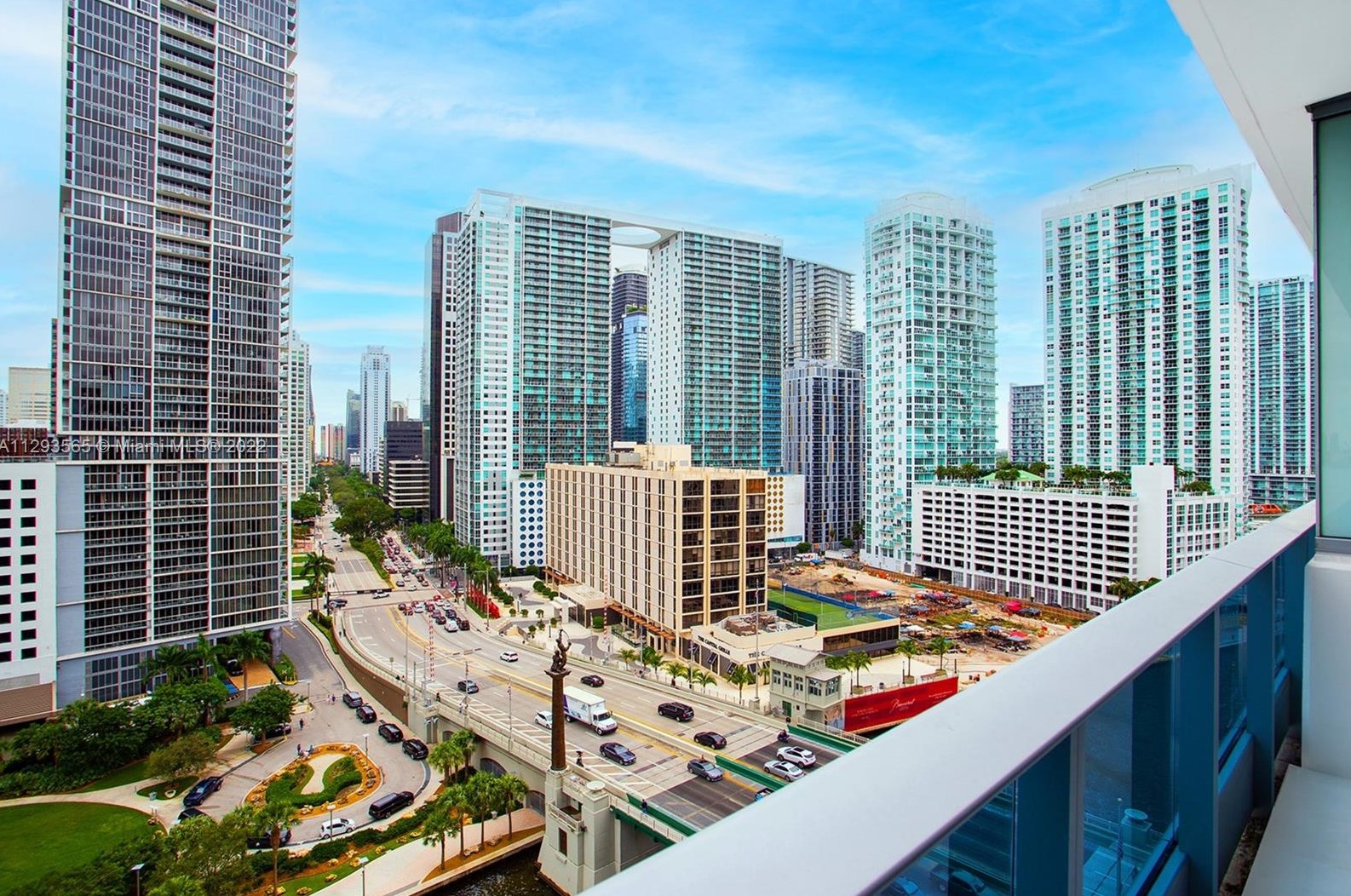 200 Biscayne Boulevard Way, Miami FL 33131-2154 exterior