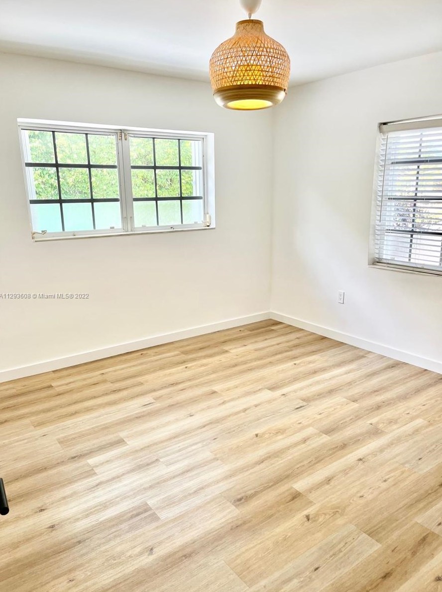 6840 48th Ter, Miami FL  33155-5700 exterior