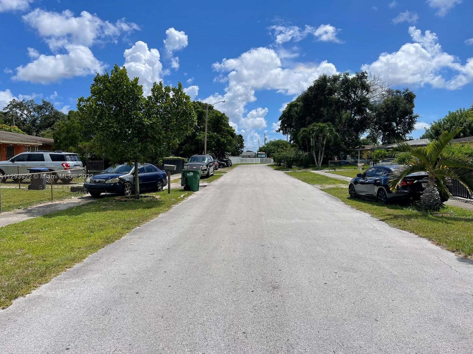 3431 172 Ter, Miami FL 33056-4166 exterior